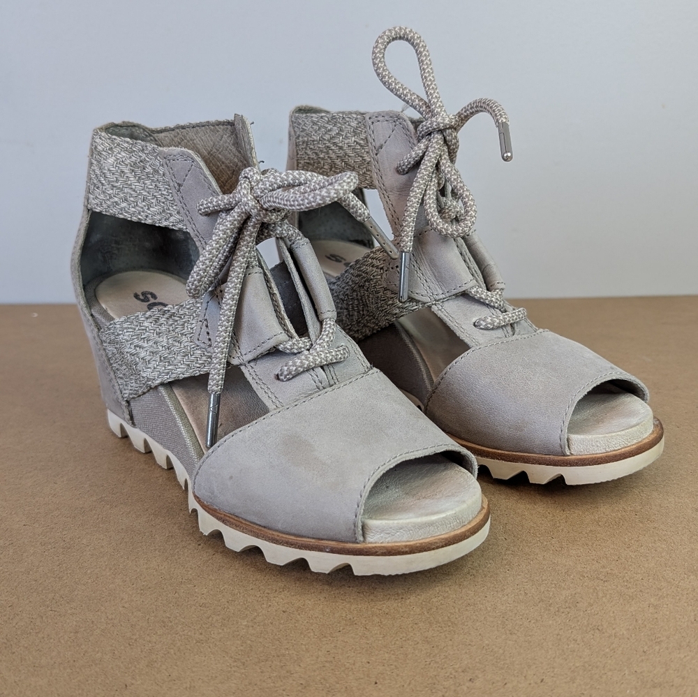 Sorel | Joanie II Lace Up Wedge Heels, Grey Leather Cut Out Shoes, Size 6.5